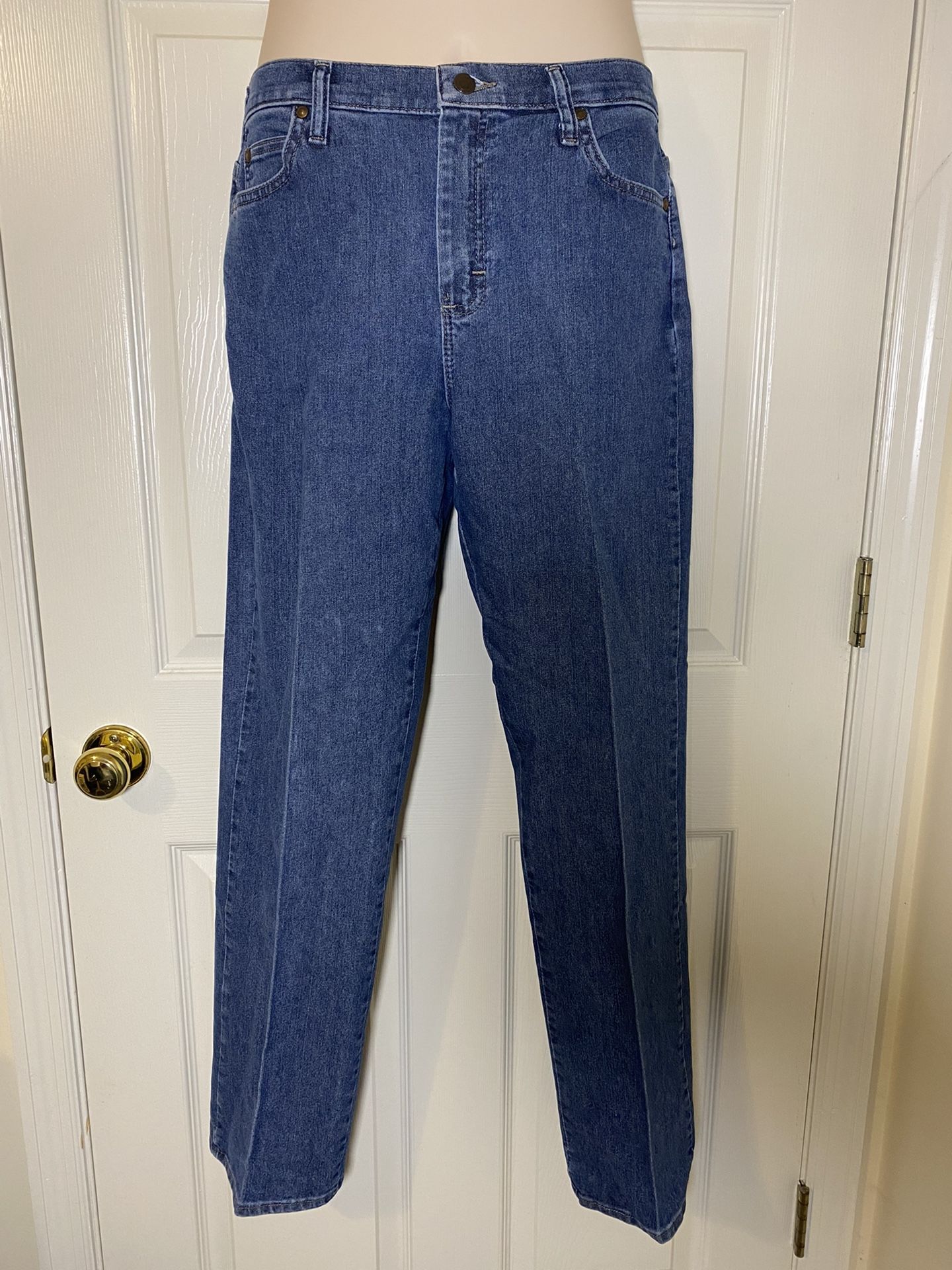 Lee Jeans Women’s Size 10 Medium Relaxed Straight Fit