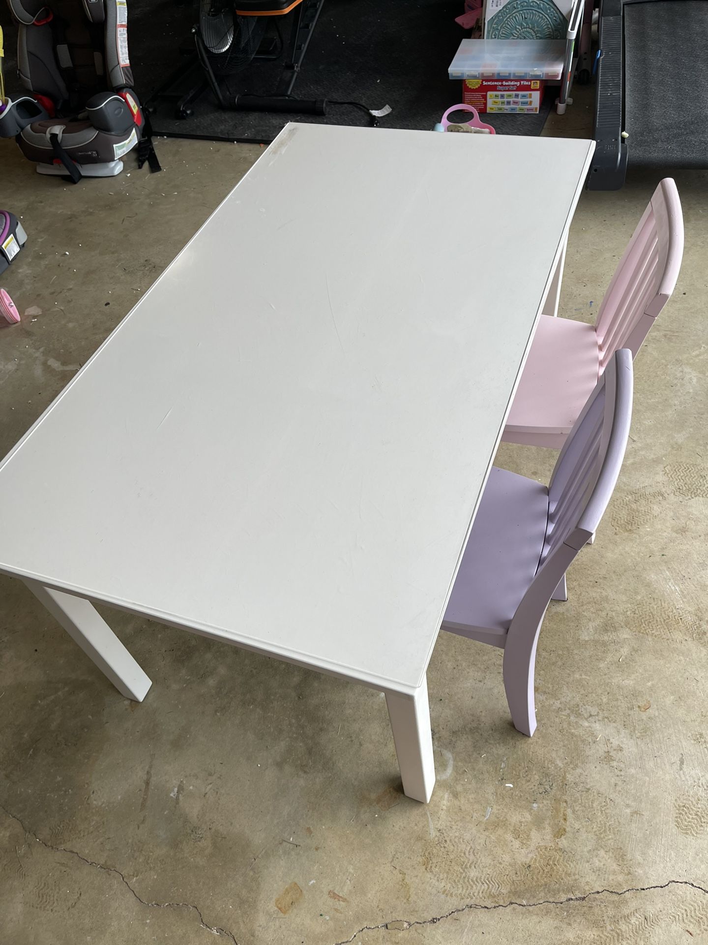 White Kid Craft Table With 2 Chairs - Pottery Barn