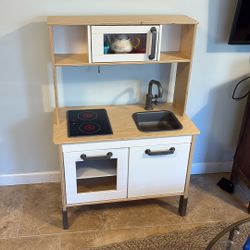 Kids IKEA play Kitchen 