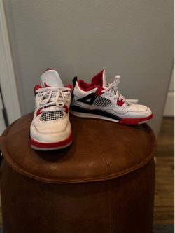 Jordan 4 Retro Fire Red Sneakers