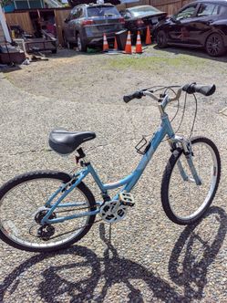 Diamondback Serene women's bicycle