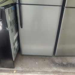 Frigidaire Refrigerator