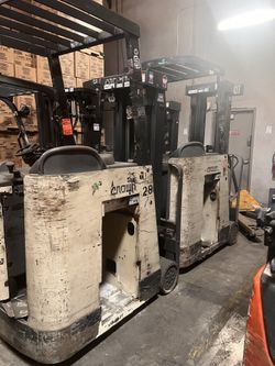 Crown Stand up forklifts