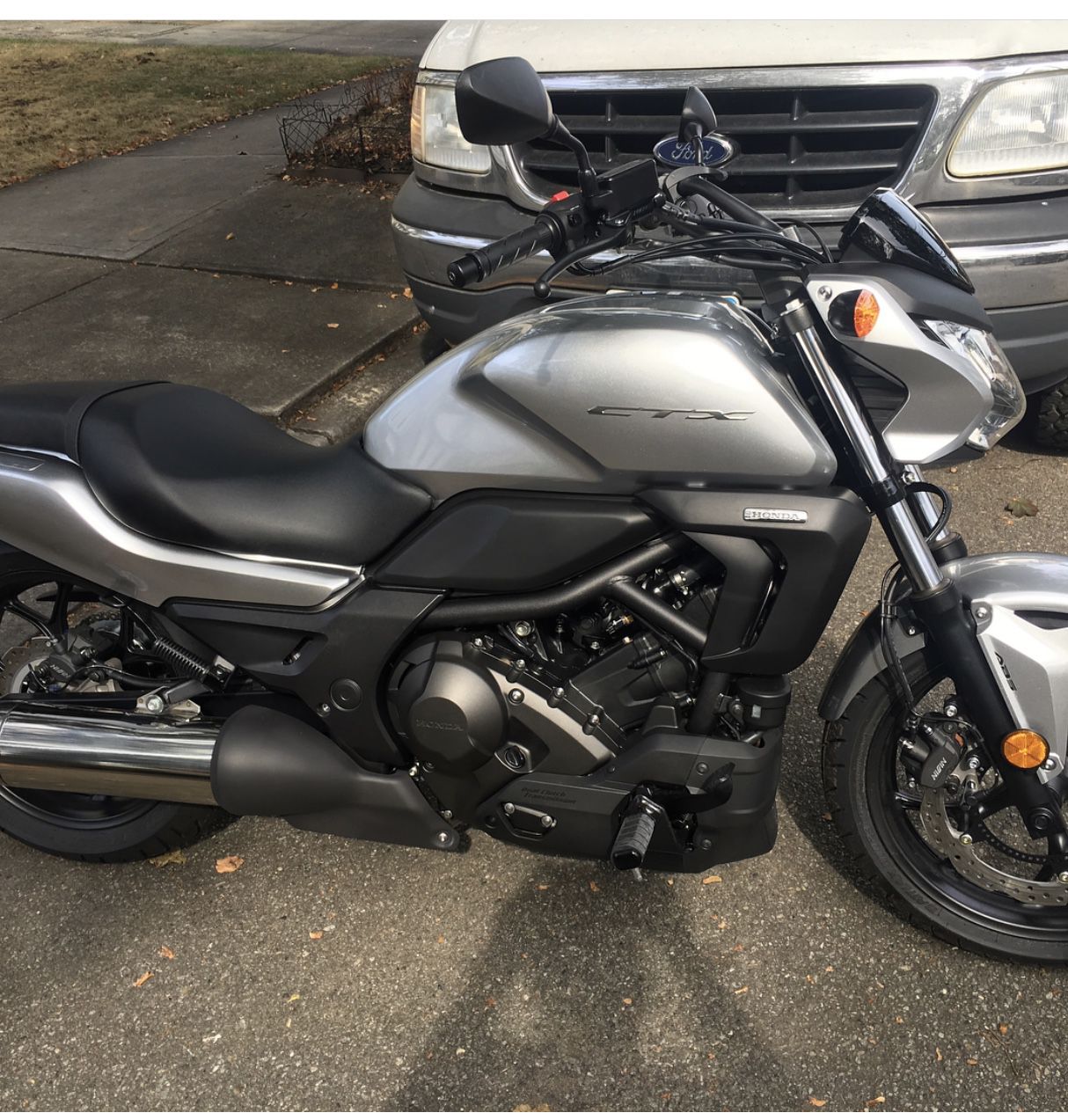 2015 Honda CTX700N DCT ABS for sale only 800 miles brand new
