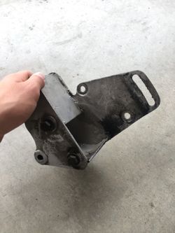 Chevy Power steering bracket