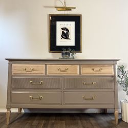 !!SOLD!! Gorgeous Restored Mid Century Dresser 