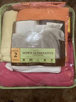 Twin Bedspread set With Curtains And Pillows