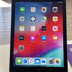 Great Condition IPad Air 9.7 Unlocked, 16GB Storage, Comes With Charging Cable 