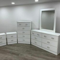 Dresser, Mirror, Chest And Nightstands ● Cómoda, Espejo, Gavetero Y Mesitas De Noche 