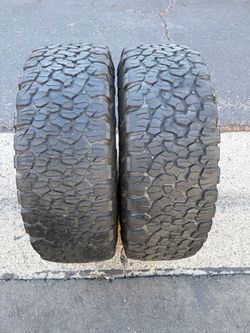 (2) 275/70R17 Bfgoodrich All Terrain T/A KO2