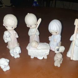 1979 Precious Moments Nativity Set