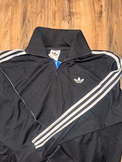 New men’s size medium adidas jacket