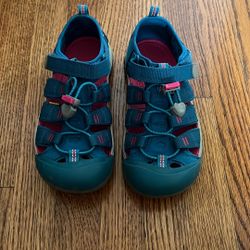 Keen Water Shoes Size 3 