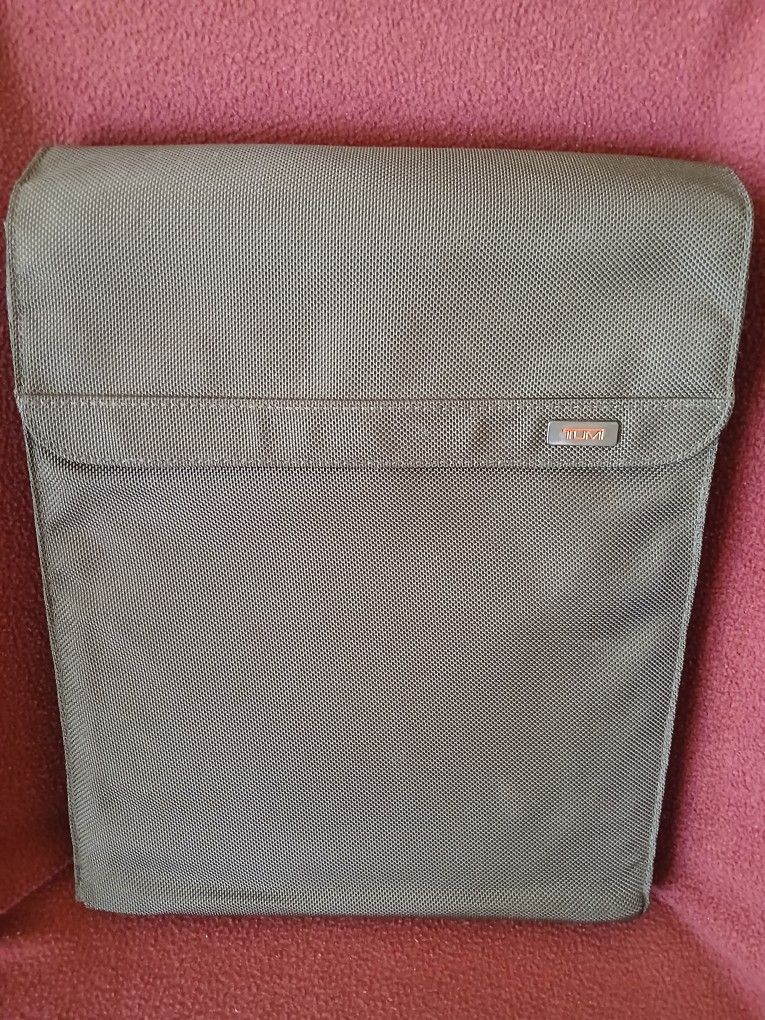 Tumi Document/Laptop Case