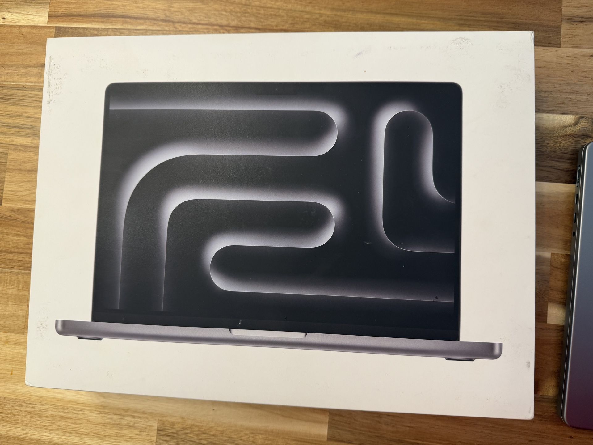 MacBook Pro 14-inch, Nov 2023 Chip Apple M3 Chip✅Mint Condition ✅Price Firm✅