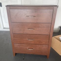 Chest Dresser 