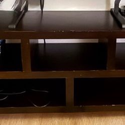 Entertainment center