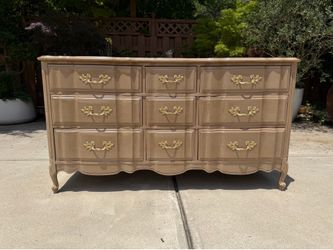60”L REFINISHED Vintage French Provincial dresser+dovetailed drawers $799 CAN DELIVER!