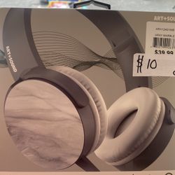 Headphones 