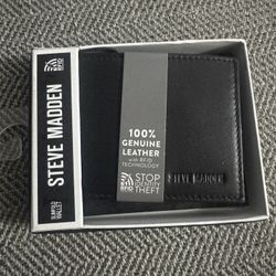 Wallet ( Steven Madden Wallet )