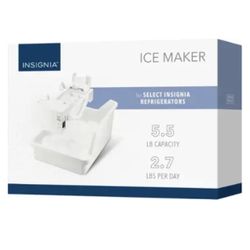  Insignia™ - Ice Maker Kit for Select Insignia 18 Cu. Ft. Refrigerators - White