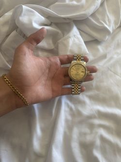 Luxury Gold Silver Watch 41 MM (NOT ACTUAL PRICE)