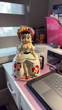 1985 Bettyboo cookie jar