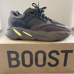 adidas Yeezy Boost 700 V1 Mauve CLEAN WITH BOX-EE9614