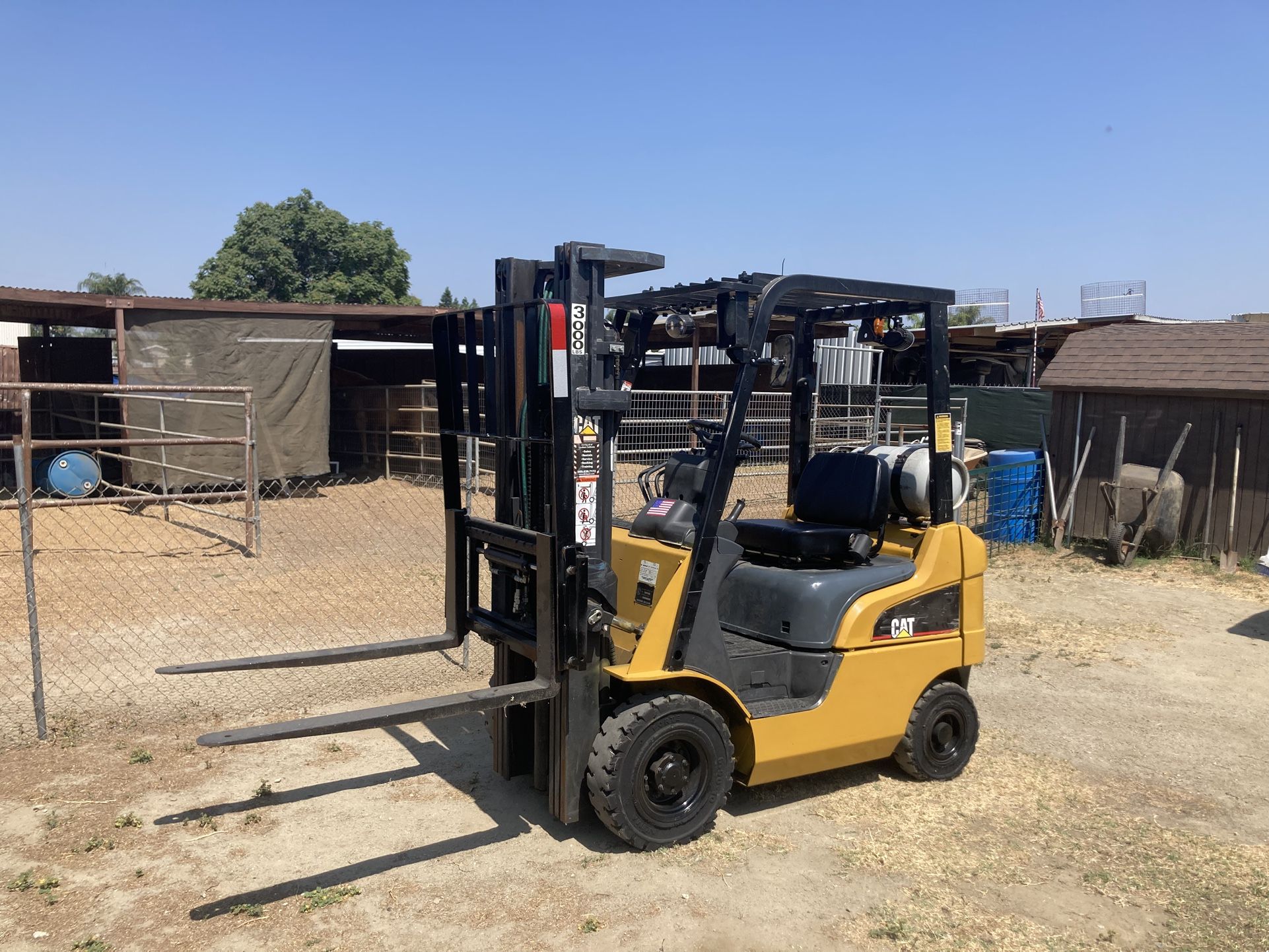 Caterpillar Forklift
