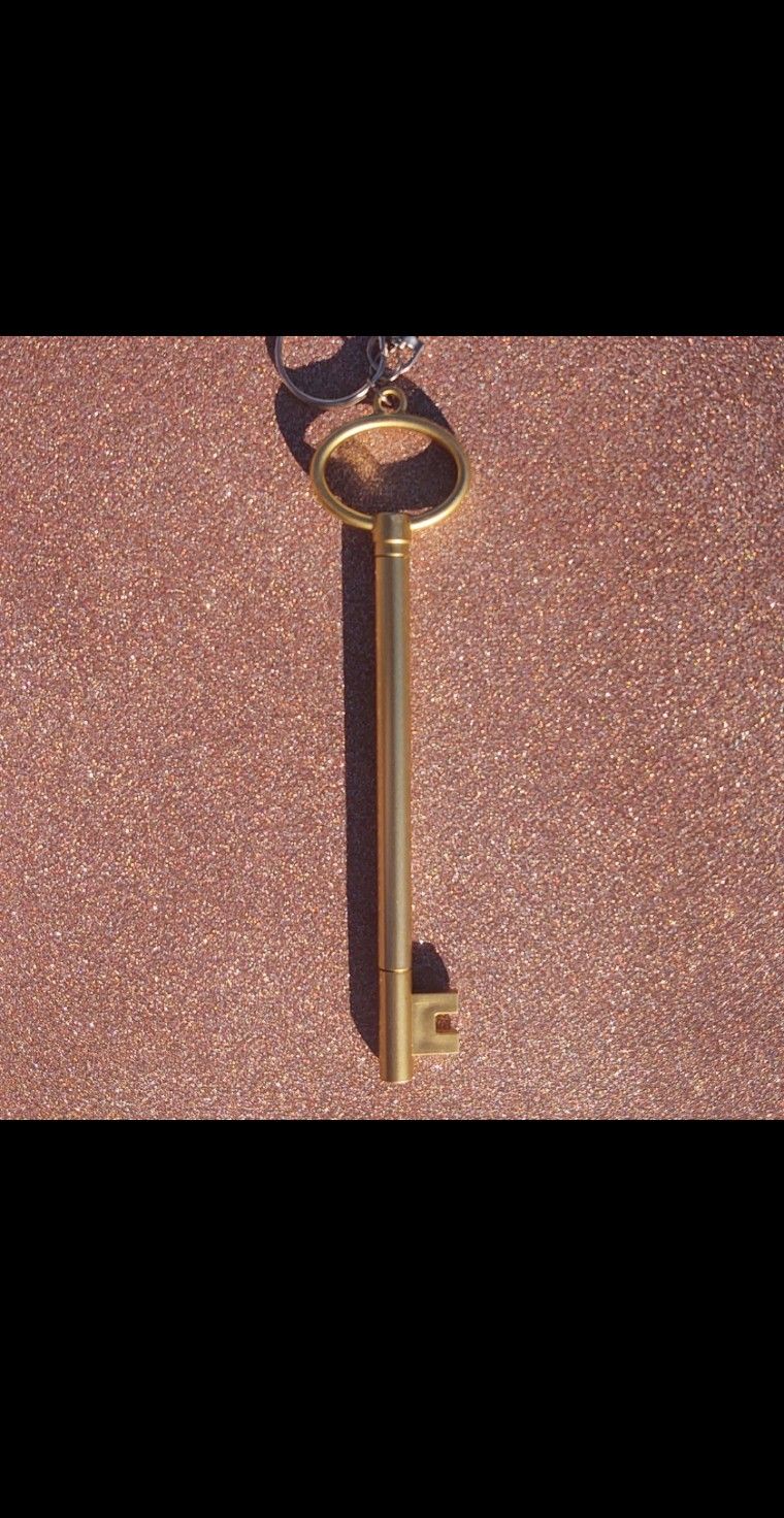 Rustic Key Pen Keychain