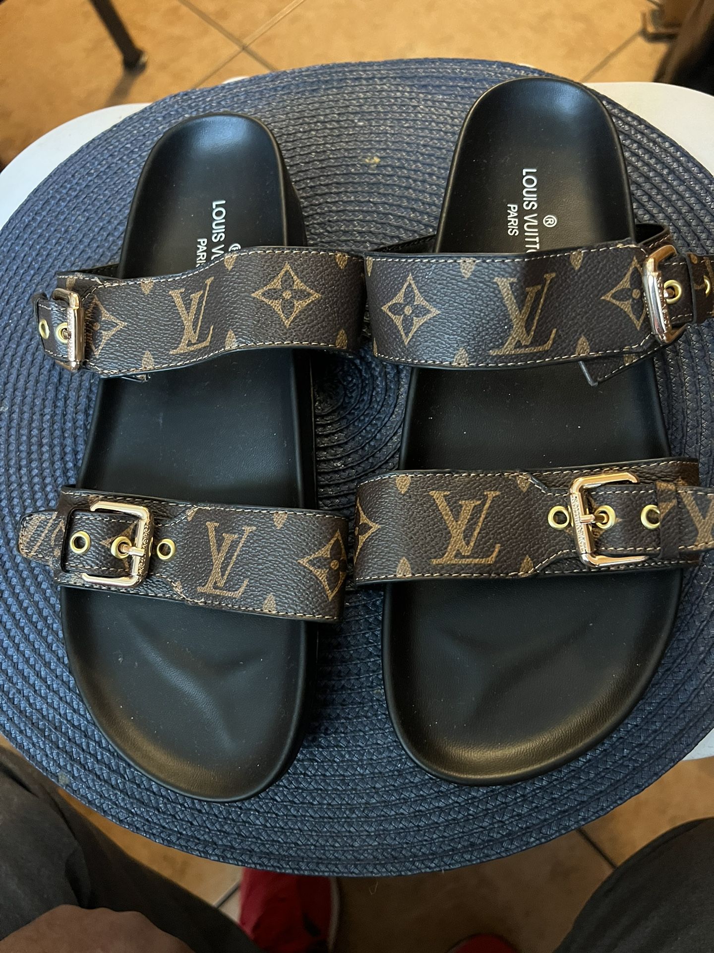 louis vuitton sandals