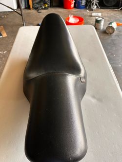 Le Pera Harley Seat