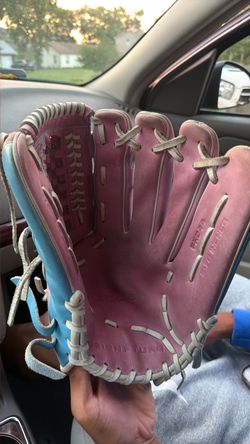 Baseball glove