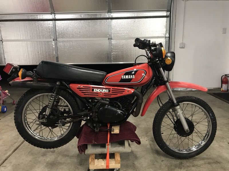Vintage 1977 Yamaha DT100 enduro