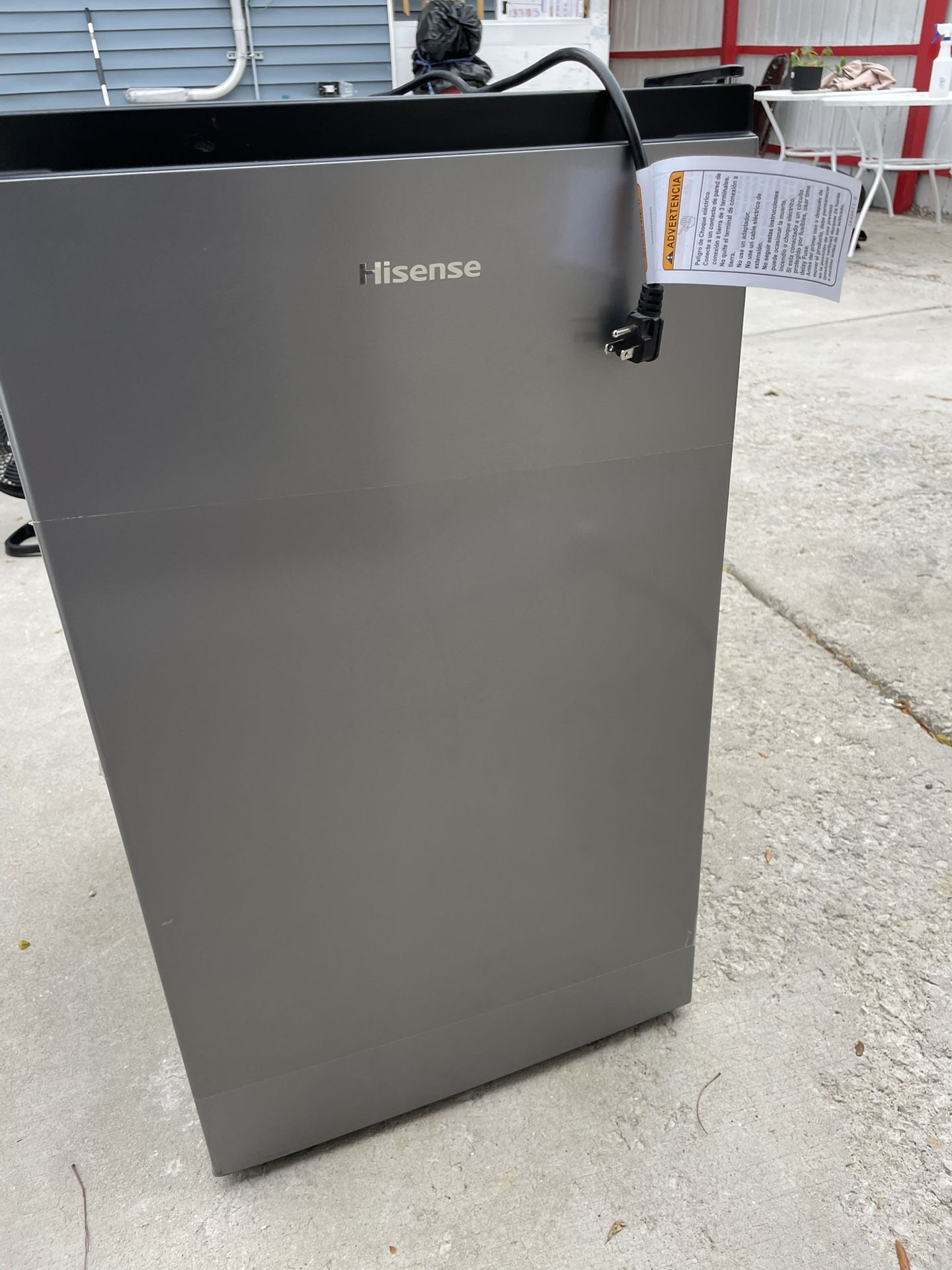 Compact/Mini Refrigerator 4.4 Cubic Ft.