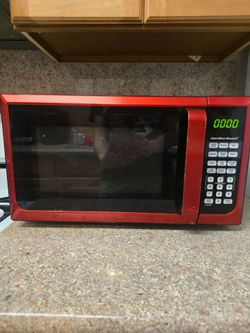 Hamilton Beach 0.9 cu. ft. Countertop Microwave Oven