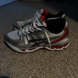 WHITE CLASIC RED ASICS GEL KAYANO 14 