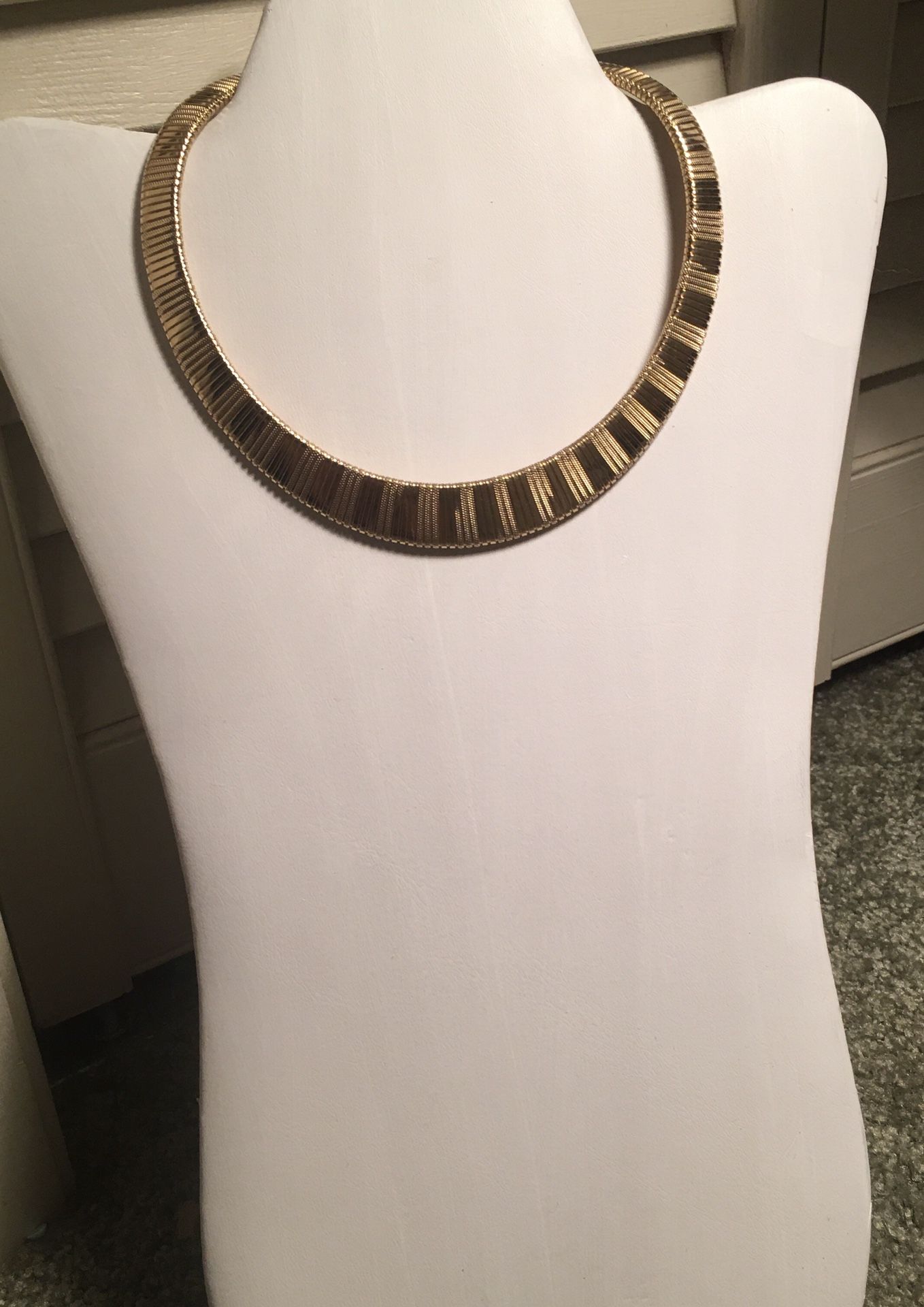 Vintage Gold Toned Necklace