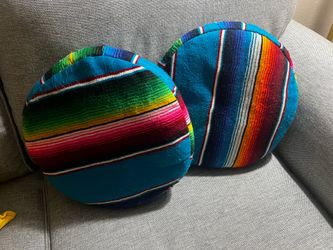 2 Serape round cushions