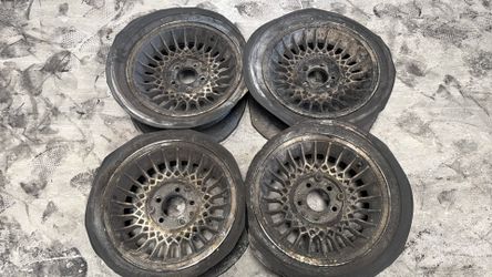 Lincoln Towncar 15 Inch Lacy spoke factory aluminum wheels 5 on 4.5