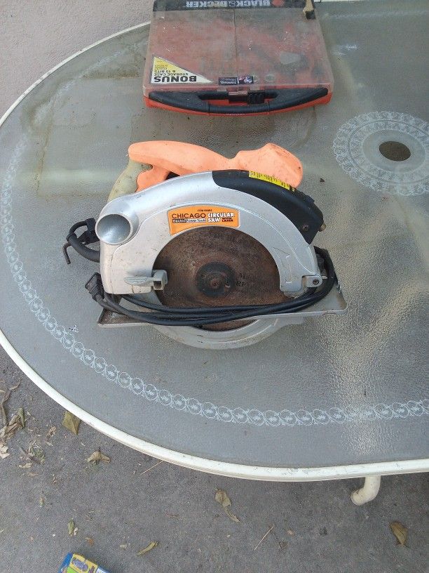 Saw