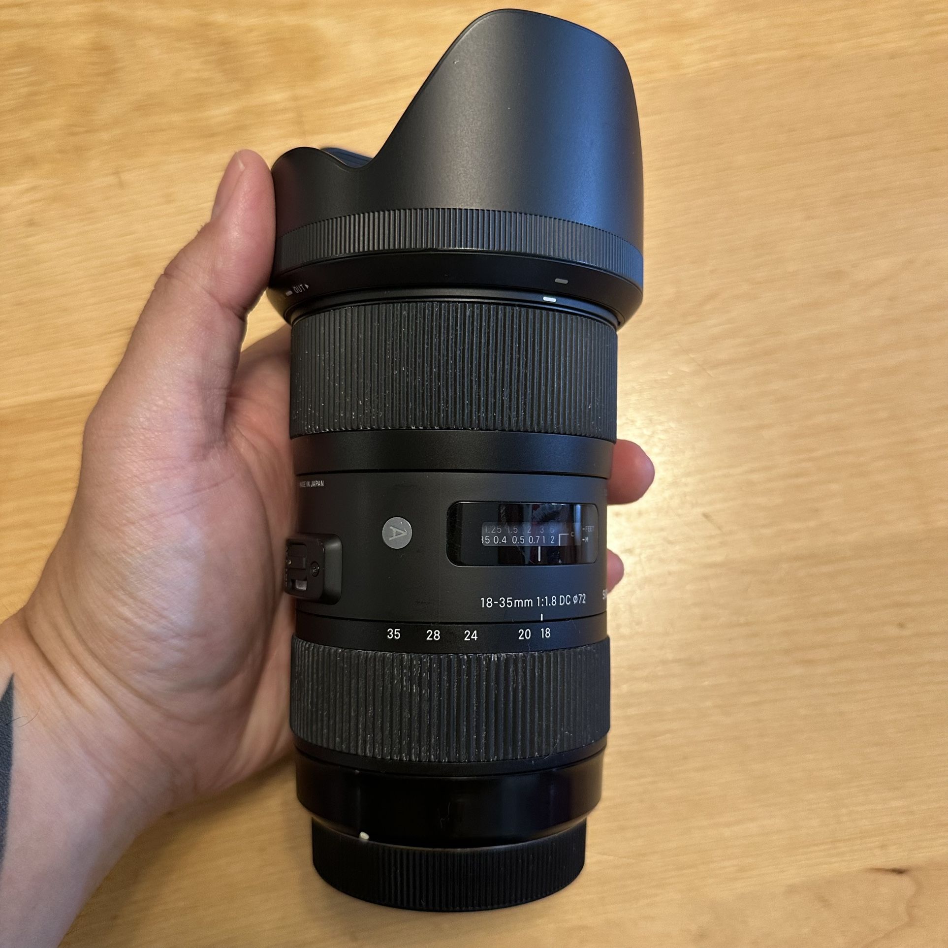 Sigma Zoom Lense 18-35 F1.8 Canon Mount