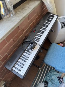Keyboard piano
