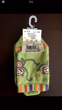 LYCRA Boys/Girls Socks with bottom grip (Size 8 1/2-11 1/2)