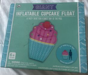 Inflatable Cupcake Float