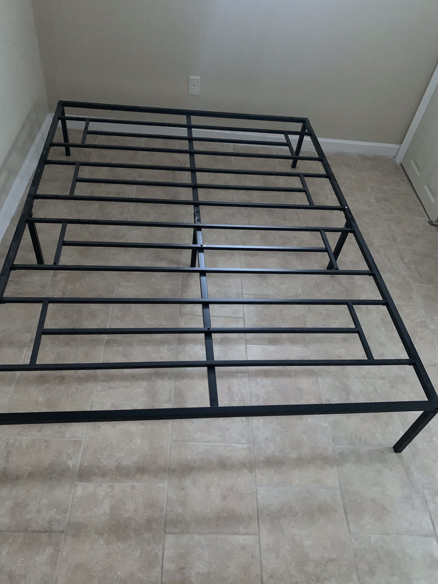 Bed Frame Queen 14 inch heavy duty bed frame