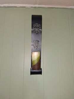 2 Candle Holders
