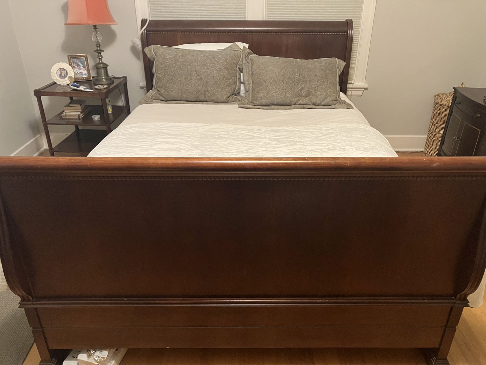 Solid Mahogany Sleigh Bed- Queen