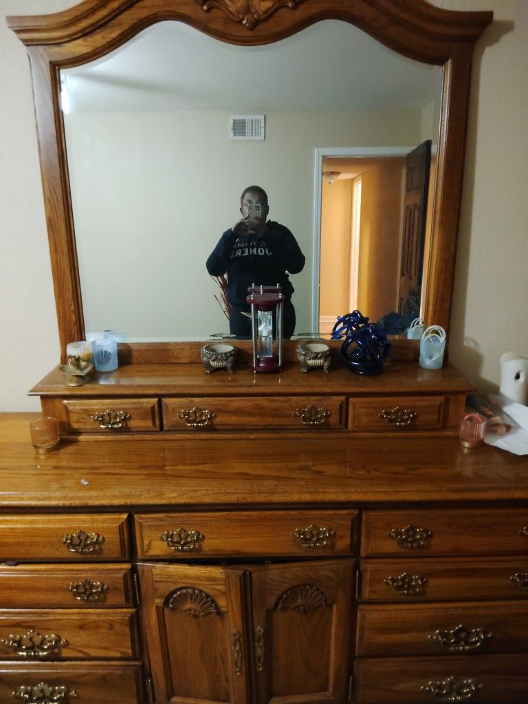 Bedroom And Kitchen Furniture