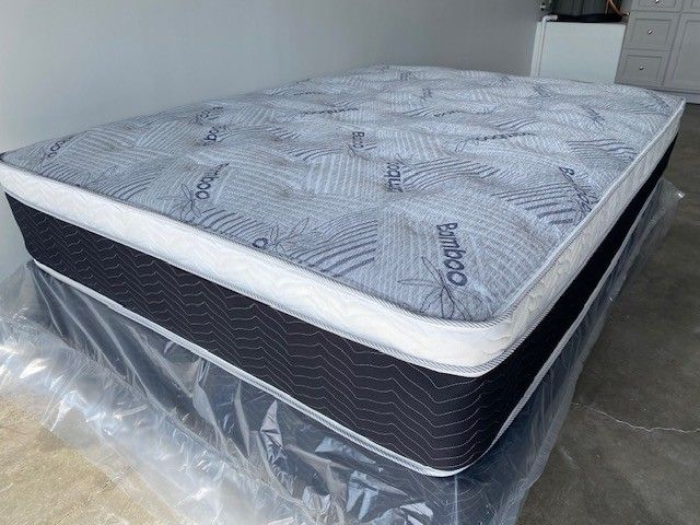 Queen Euro Bamboo Pillow Top Mattress!!